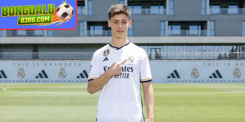 Tiểu sử cầu thủ Arda Guler